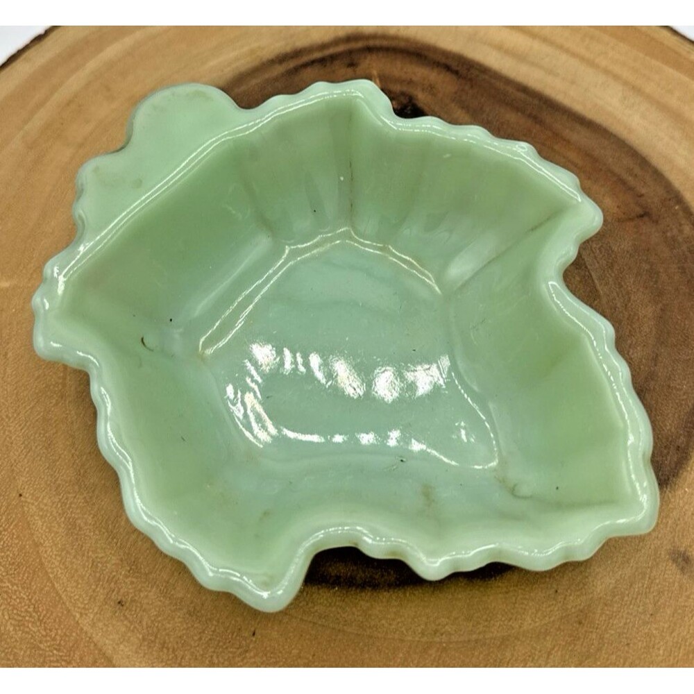 Vintage Fire King Jadeite Maple Leaf Candy Nut Dish Bowl Trinket Dish 6"